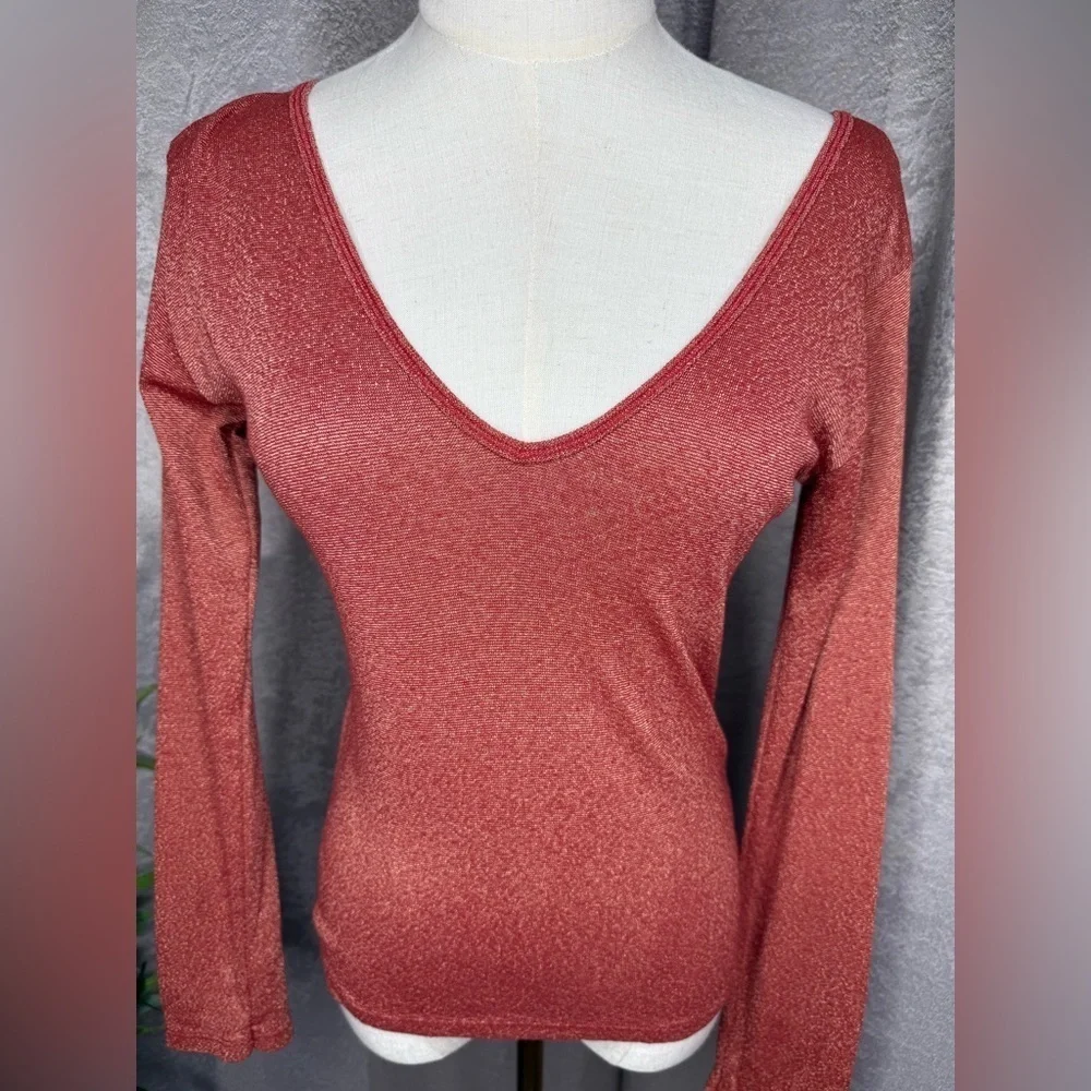 Michael Stars Women’s Red Metallic V-Neck Long Sleeve Tee One Size Fits All Most